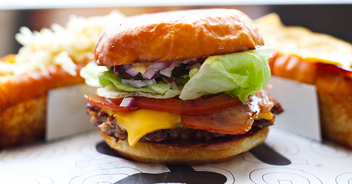 chez-tousignant-burger-montreal-citycrunch