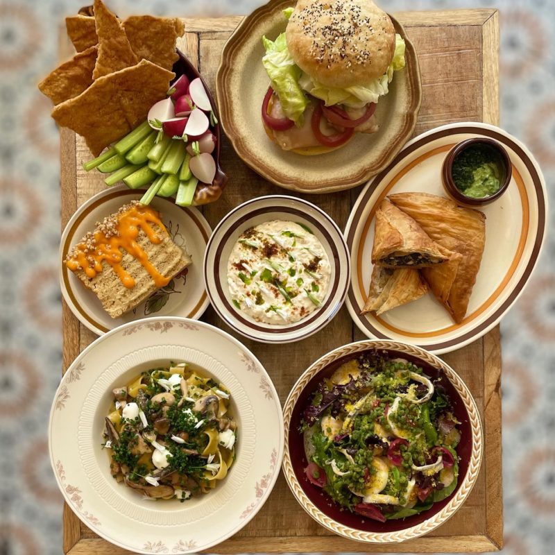 verdun-beach-restaurants-ouverts-montreal-citycrunch